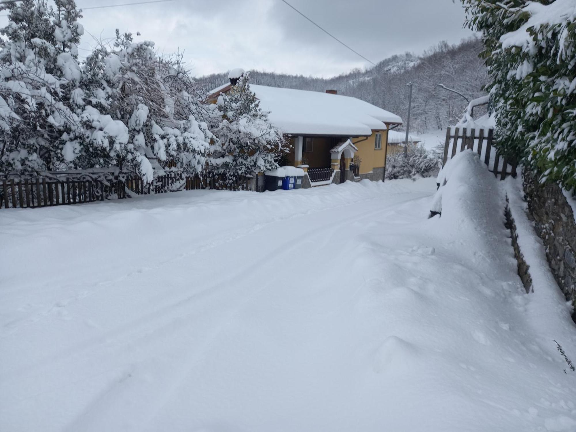 B&B A Casa Di Mario San Severino Lucano Buitenkant foto